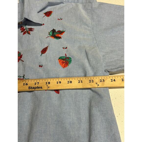Mystic Blues Women’s Button Up Shirt Chambray Blue Fall Leaves Pinecones 20W - Picture 7 of 11